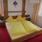 Alpenhaeusl Konukevi Sölden