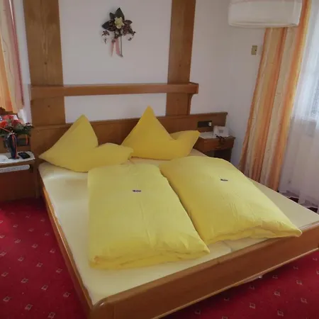 Alpenhaeusl Pensjonat Sölden